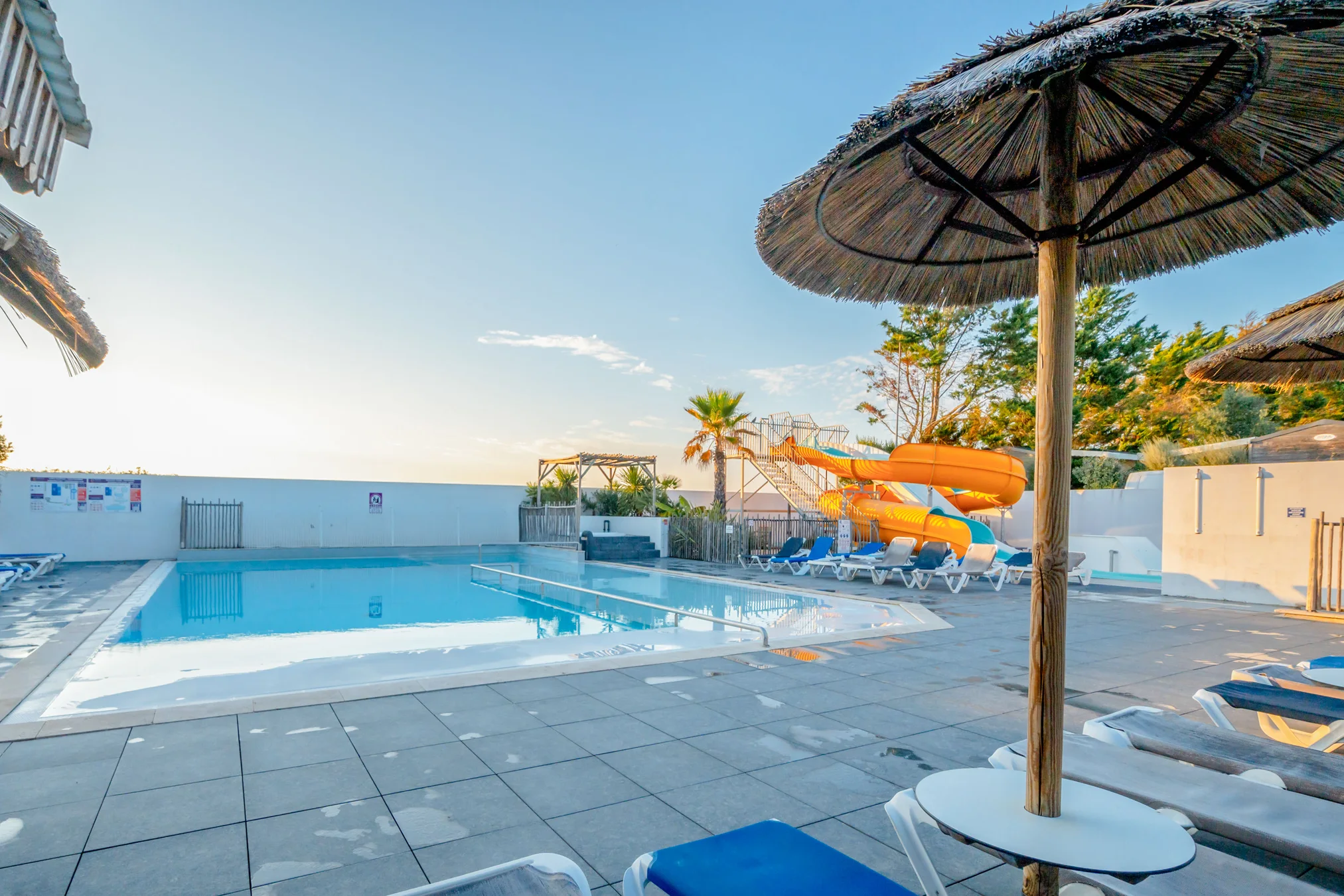 2024.08.27 camping au petit port sunset + piscine hd 7408837